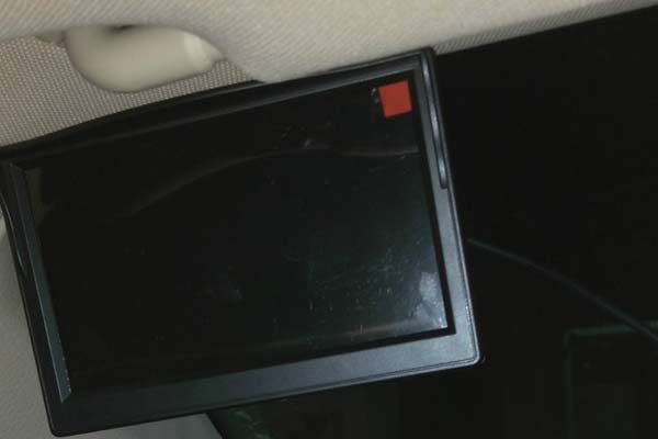 1显示器倒挂.jpg