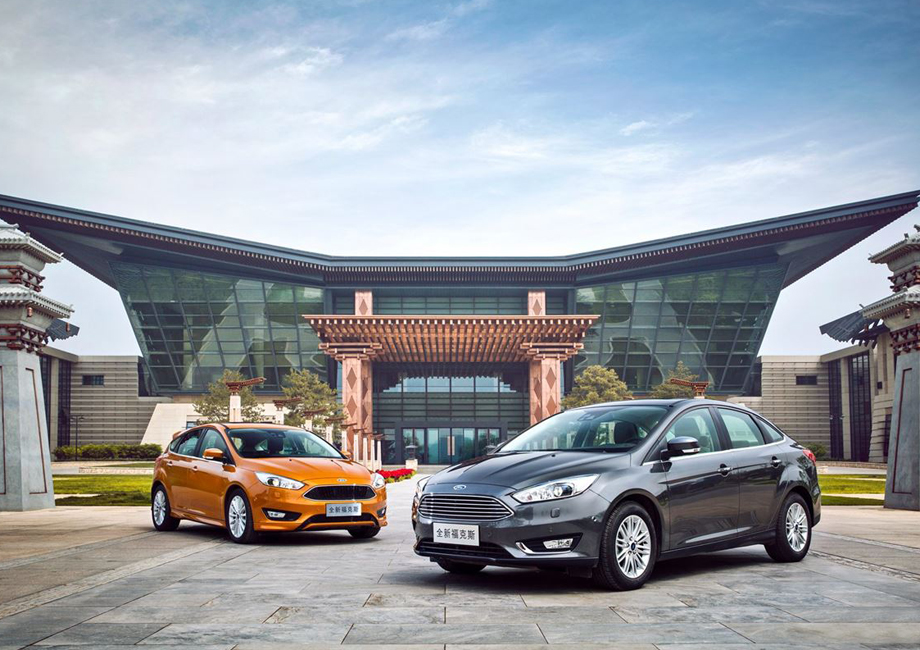 ȫ¸˹˸ؼǰ߷ֱΪ4368/1823/1483mmΪ2648mm