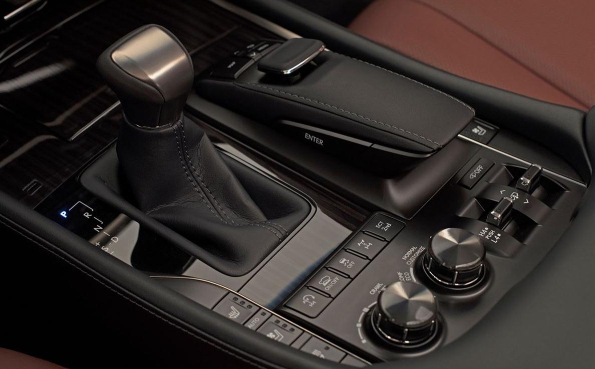 ¿׿˹LX䱸Remote Touchƻ12.3ӢýҺʾӦѲԤײȫƫԤ˫ҺʾŶýơڷΧơHUDƽʾϵͳá