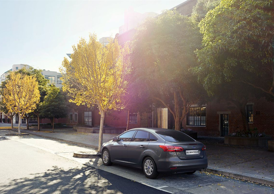 ȫ¸˹˸ؼǰ߷ֱΪ4368/1823/1483mmΪ2648mm