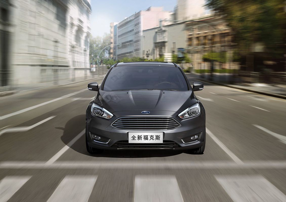 ȫ¸˹˸ؼǰ߷ֱΪ4368/1823/1483mmΪ2648mm