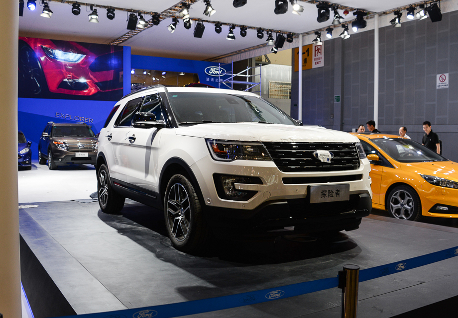 ȫ̽<br>Ԥۼۣ2.3Tͣ49-53Ԫ    3.5Tͣ59-65Ԫ<br>ڶ棬¿߽̽2.3T3.5Tѹ̨ڸصEcoBoostϵУ2.3TķͬʱҲҰϣΪ276Ť410ţף3.5T356Ť501ţף֮ƥľΪ6һ䡣