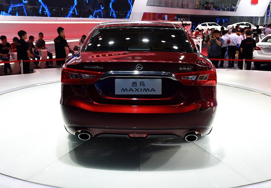 MAXIMA۸߶Ȼԭղ2014չSPORTS SEDAN縡͹ĳ򡣴ӲǰһֱţγһZͬʱһֱߴϷӹ˳һ޶صĳԵòζ