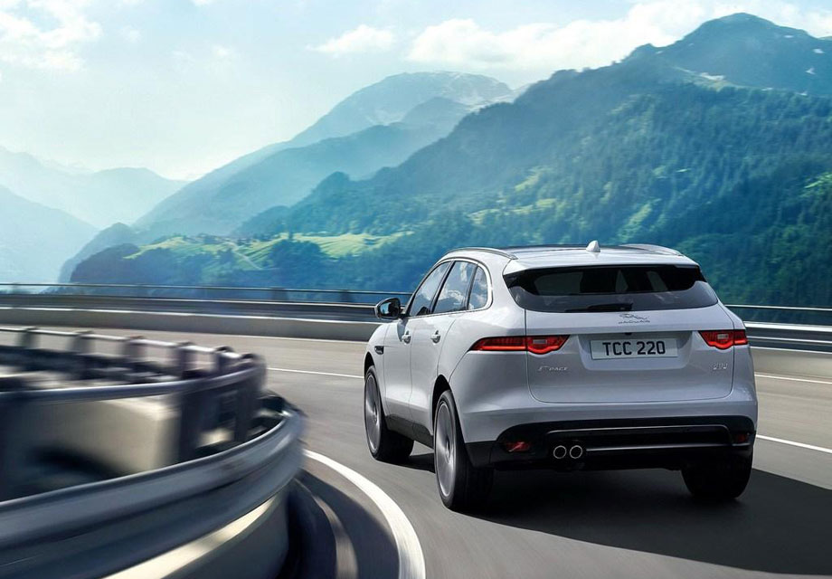 ȫµĽݱF-PACEĲʮ޳C-X17ƷڴߺʮֱֱƽӪһ˿ʤ˶ĸо³ĳͷͶ̳βԼϸߵߺʹŵȦ˵˶Ķλʮ־˶SUVʡ