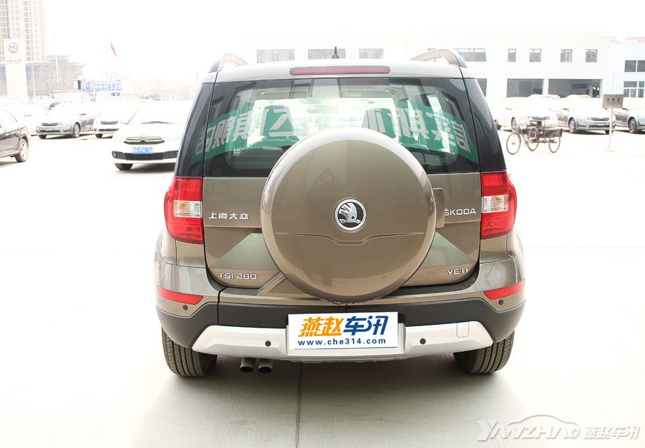 ��β����ȫ�ǰ���ԽҰSUV����ģ��Է������������ͣ������˺󲿵Ŀռ䣬��װ����ĺ����Եķǳ���ʵ��