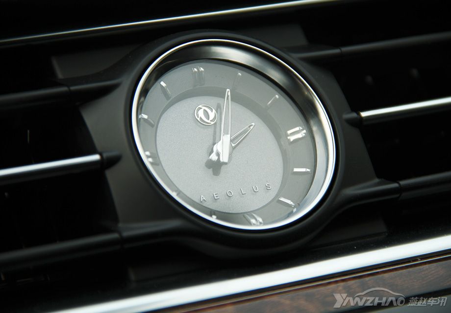 �п�̨�ϵ�ʯӢ���ǵ㾦֮�ʣ�ֱ�۵����Գ�����A9������λ�͵��θС�����AEOLUS�ı�ʶ��������ϣ�����еķ���