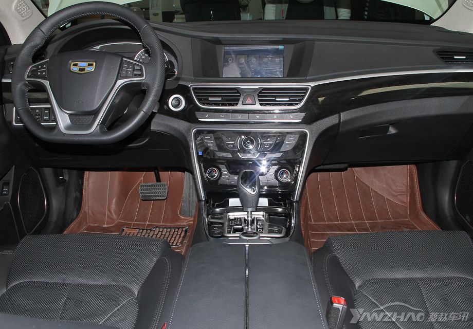 �����ε���ƺ������϶��ﵽ�˼���Ŀǰ�����ˮ׼���������ʳ�Ҳ����Ϊ�����������������������϶�װ����ȫ���촰��̥ѹ��⡣���䳵���ϻ���ACC����Ѳ�����Զ�����������ɲ����ȫ������ͷ�ȸ߿Ƽ����á�������䳵�͵ĺ������λ�֧�ֵ綯���ڡ�