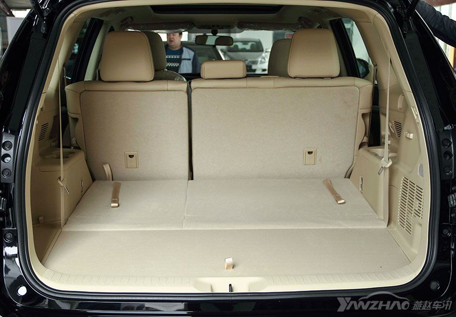 ����Ŀռ�Ҳ�Ǻ�ʵ�õģ����ҵ����ŷŵ���ȫƽ�ĵذ����Ҳ����չ�˿ռ䡣