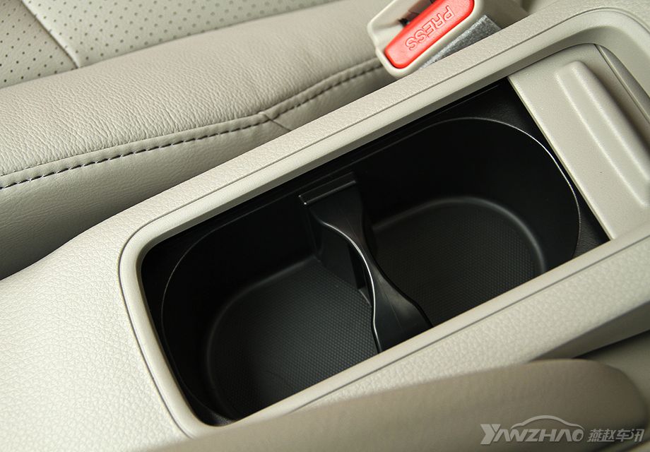 2016�����ݵ�ǰ�Ŵ���ռ䣬��������м�ĸ����ǿ���ȡ�����������Ƿ�һЩ�Դ�һЩ��ƷҲ�ǱȽϷ���