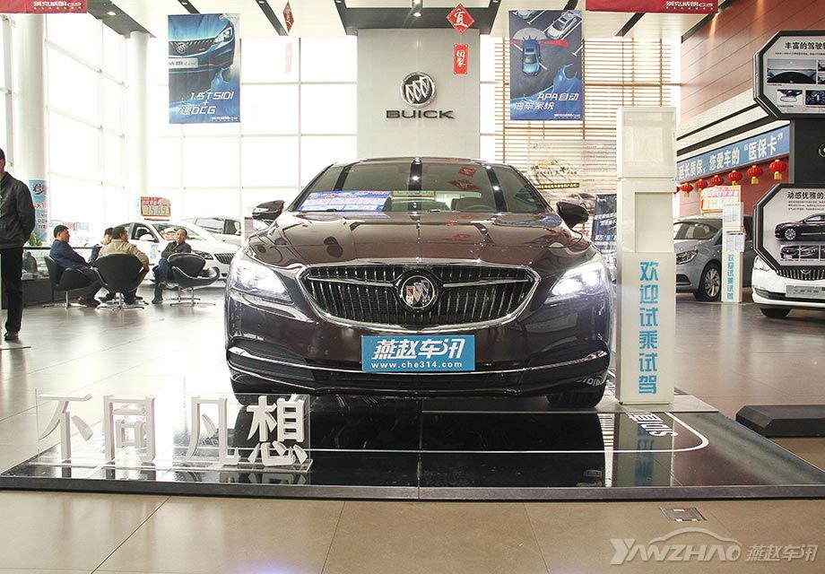 ȫ�¾�Խ����۸�������ʱ�У�ǰ���������ò����ˡ�����ʽ��դ��������������Ԫ������Դ��1951����LeSabre����ӷɻ��Ļ����ϼ�ȡ����У�ͬʱ�����ű�ˡ������е�Ů�񡱡�