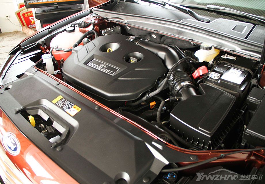 ���������ţ��������2.0T������ѹ���ͣ������245���������Ť��350ţ����,ƥ�����6������һ������䡣