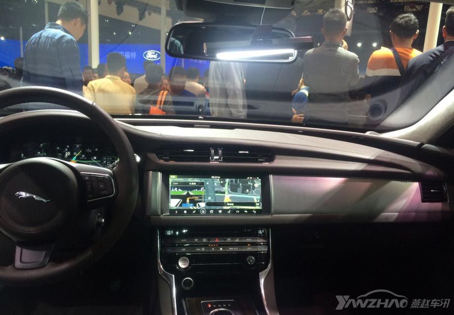 XF L���п������Ǳ�ȫ������Ϊ�Ƽ�Ч����Ũ����ȫ���ֻ���񣬾��ж�̬�л�Ч�����Ǳ���ȡ����֮ǰ����Ͳʽ��ƣ�����ָ�����Ϳ���ȥ�ǳ�ǰ��