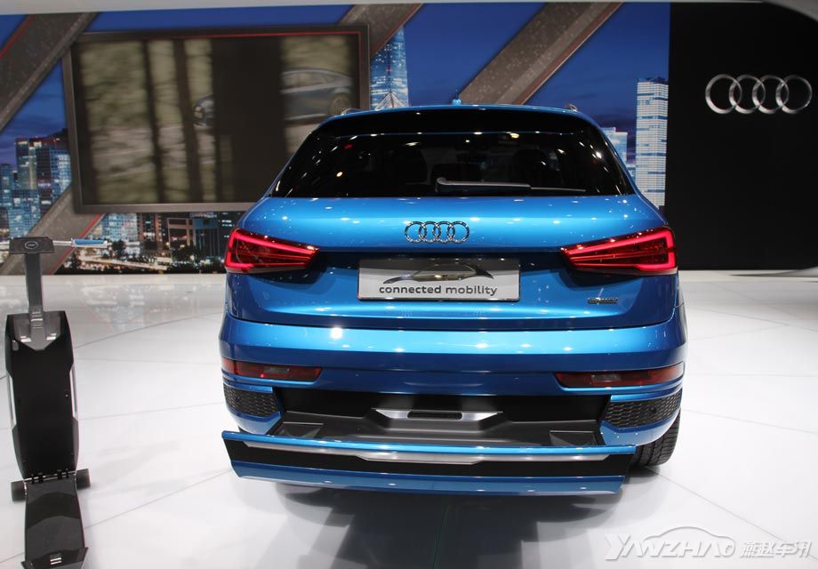 �ó�����ͨ�������ֻ�Ӧ�ý������복β���ĵ綯̤�峵�����ӣ���ʻ�߿��Գ����綯̤�峵������Ŀ�ĵ�ǰ��