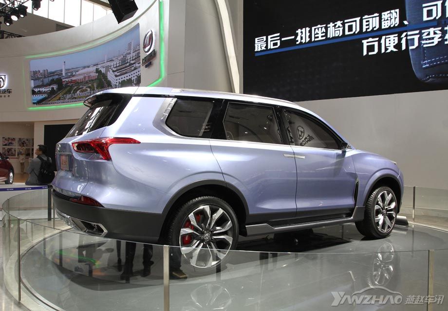 ������ͨSUV D90��һ��ȫ���Ρ�ȫ�ߴ硢ȫ������д���SUV��Ʒ