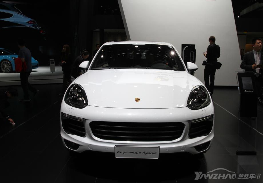 �¿� Cayenne S E-Hybrid