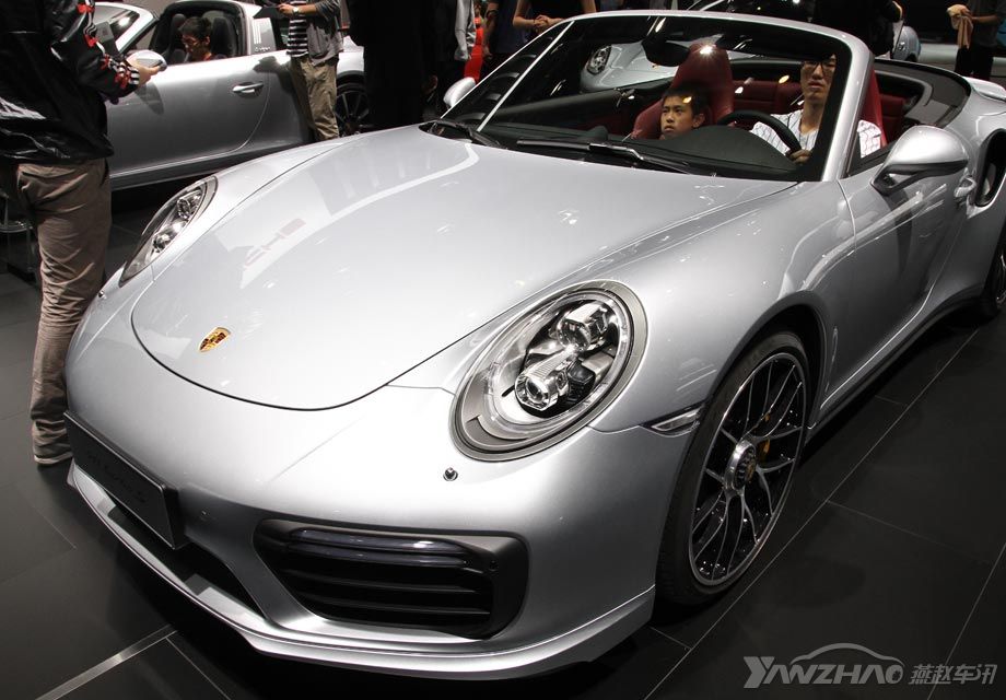 �¿ʱ��911 Targa 4