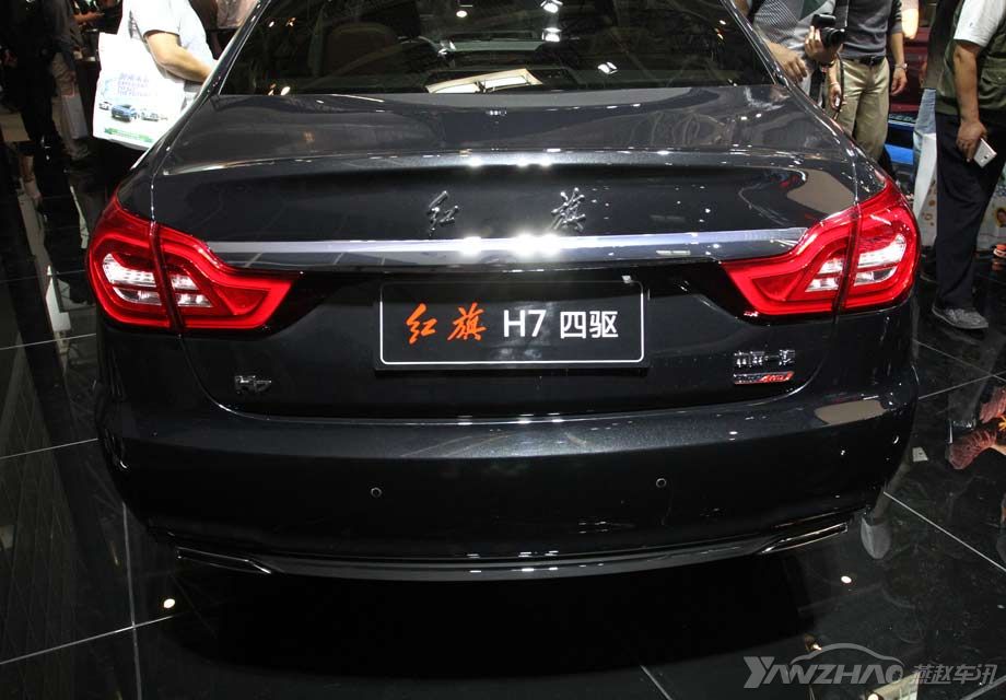 ȫ�µ�β������