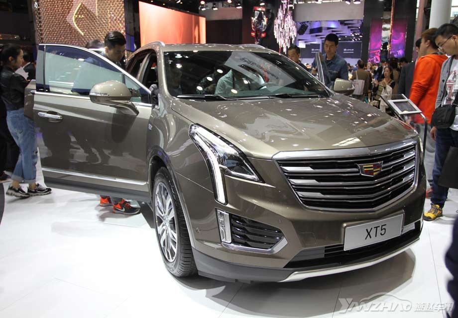 ǰ������ʽ��LED�ռ��г��������Ͼ޴�Ķ��ζƸ�������դ�������˿������˶Ժ�����ƵĶ���ڹ��