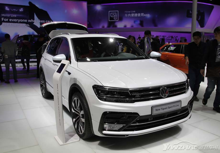 �������ǰ���ոܡ���ɫ�����ڰ�Χ