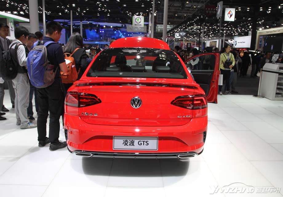 �ó�β��װ����С�������弰˫�߹�����������ϵͳ