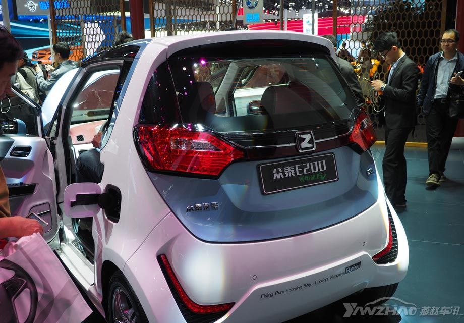 β�����ͬ���߿ɰ���·�ߣ�һ��ʽ LEDβ�Ƶ�������������ʱ�и�