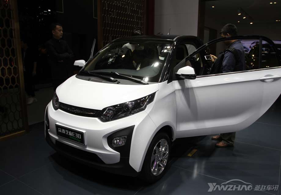 �³����ͷǳ�С�ɣ�ǰ��դ���ͽ�խ������������̩ȫ�µ�Ӣ��LOGO