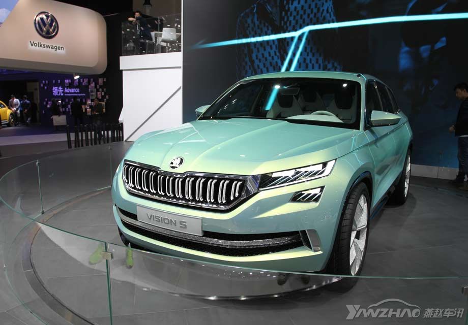 VisionS������ϸ��б��������������Ͷ��У�ʵ�������Ժ����е�ƽ�⣬���е��͵�˹�´���