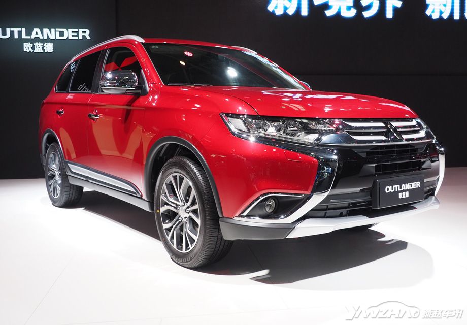 �Ӵ��������Ѷ��µĶƸ�������ס���ƣ�����ɫ�»��幹����ǰ���ոܵġ����족