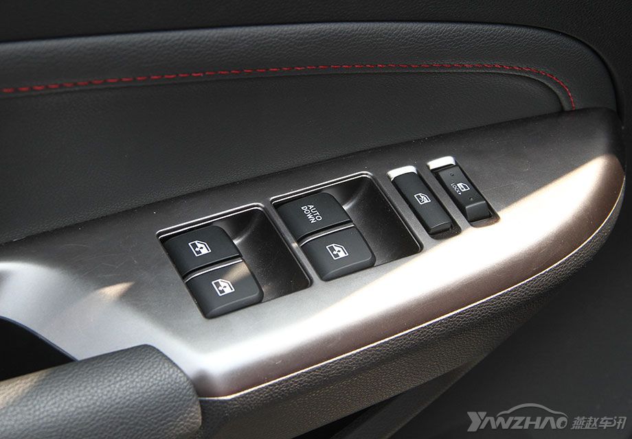 ���ǰ�����У����Կ������ų��������Ŀ��ء�