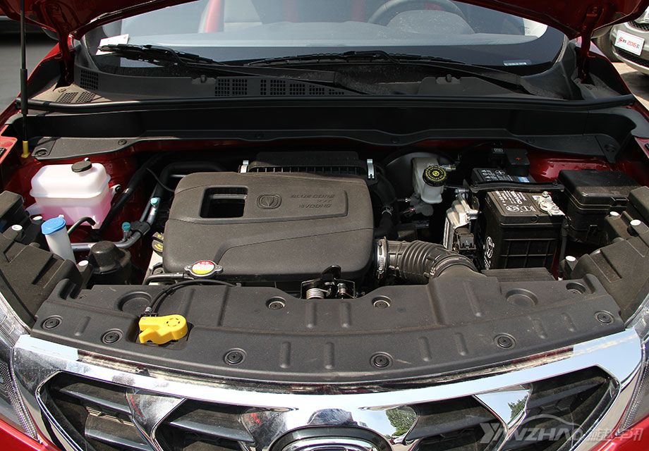 ����CS15�ڶ����ϴ�����һ��1.5L��Ȼ�����������������107��������ֵŤ��145N��m������5���ֶ������䣬��ʻ����ʮ������������лʯ��ׯ����ﳤ��4S���ṩʵ�ĳ��� 4S���ַ��ʯ��ׯ�б�������·86�Ź�������ó��԰�� �绰��0311-85663177)