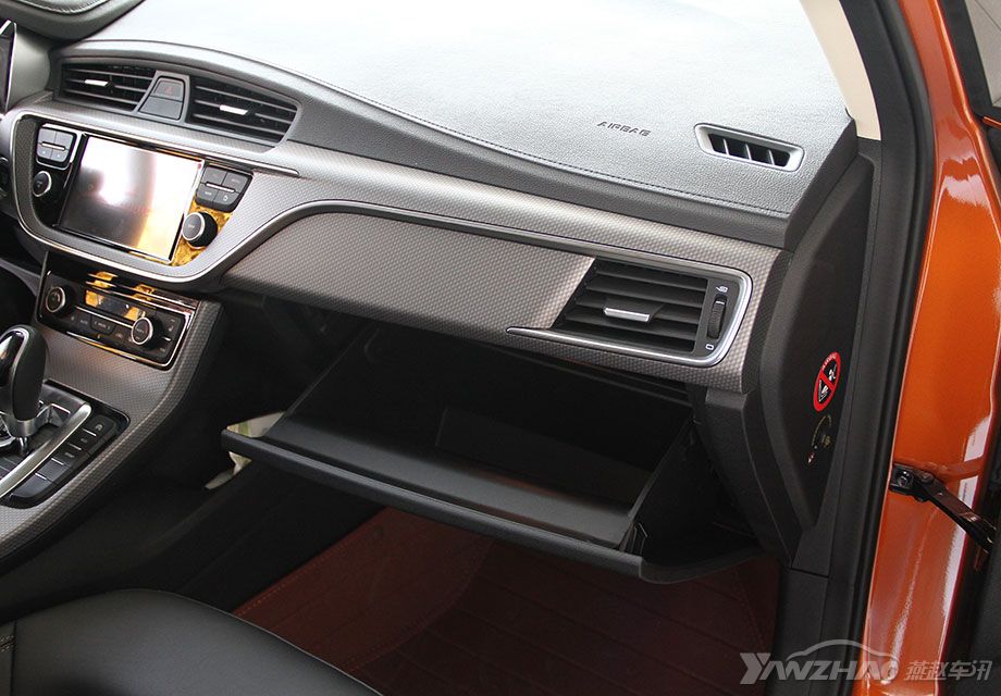 �Դ�����Ƹ��ΰ帲���п�̨������8Ӣ��Ĵ���Ļ���ڲ�����о�ʮ�ִ��������ʸС�