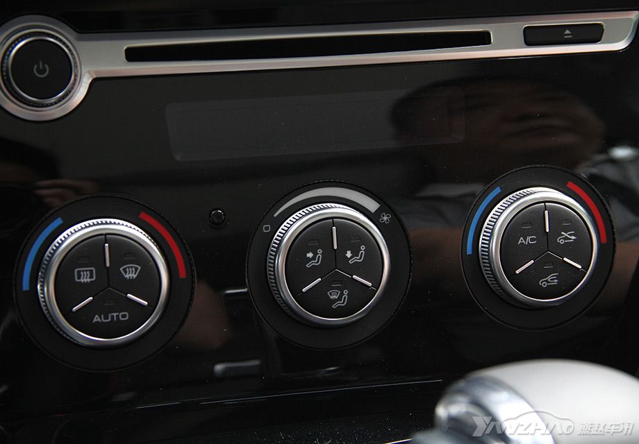 ����H7����������Ʒ������SUV��ͬ����û�������Լ۱ȣ������ߵ���Ʒ��·�ߣ����������϶��ﵽ��ͬ���е����ˮƽ��