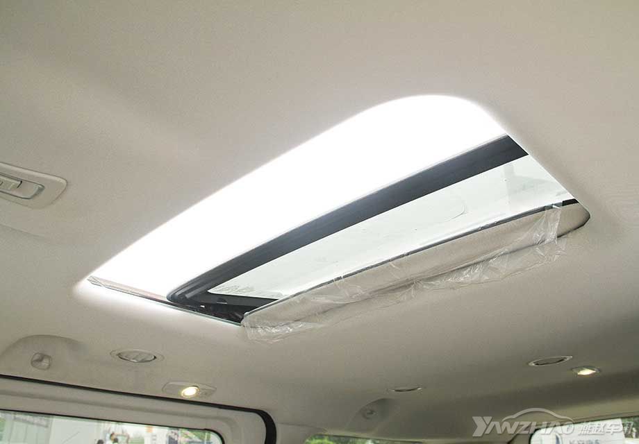 ������촰����Ϊ���ں��ų˿��ṩ���õĲɹ⡣