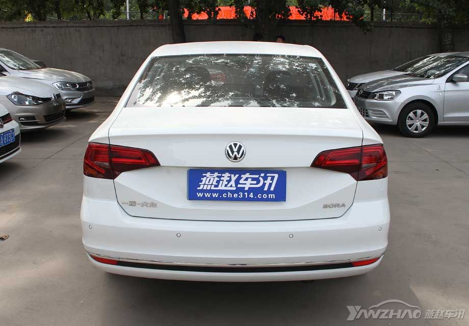 �������ϵ�V���ӽ�������β��LED�ƴ���Ϊһ�壬���кܸߵı�ʶ�ȡ�