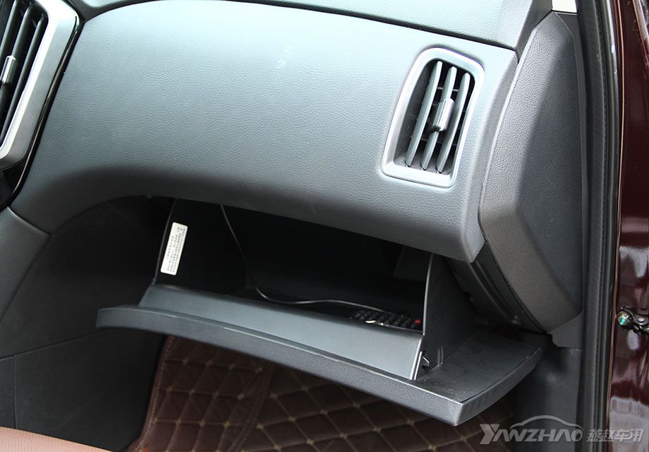 �ڲ�����ռ������ϣ���Ԧʤ350Ҳʮ�ֺ���������������䣬��ȫ�ܹ������ճ������ʢ������