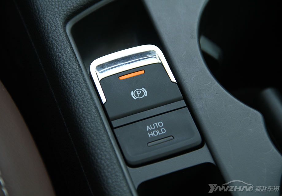 ����ڻ�еʽ��ɲ��˵���ڶ���פ��ʱ������ɲ��Ϊʡ��