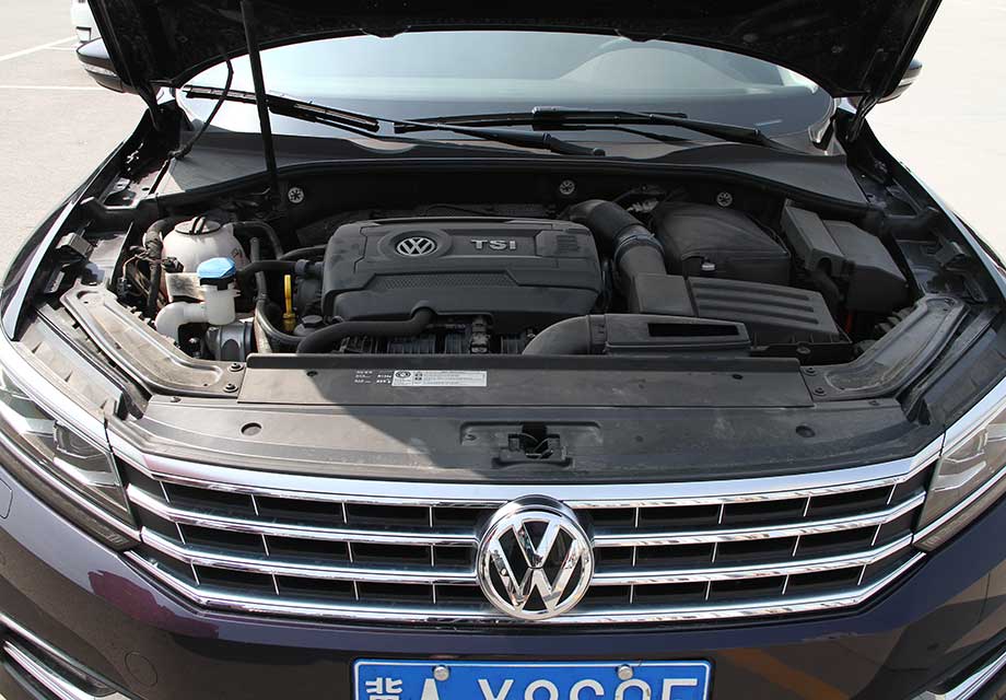 �������������ȫ�µĵ�����EA888������������˫����ϵͳ�ͼ��ɸ׸������������ȼ�;������кܴ�����������䱸7��ʪʽ˫��ϱ����䣬�������ݸ��Ӹ�Ч������лʯ��ׯ������������4S���ṩʵ�ĳ���  4S���ַ��ʯ��ׯ�н�ͨ��28�� �绰��0311-86116088)