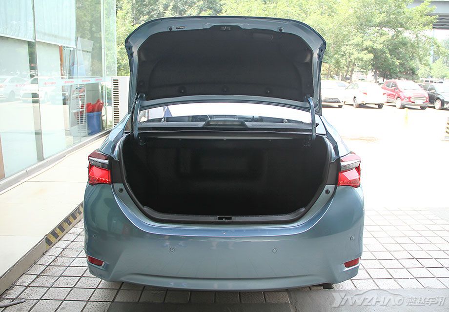 ����ռ䷽�棬Ϊ�˷��û�϶�����أ�������˫��������һ����������������Ȼ�ܹ����⣬�ճ�����Ĵ������