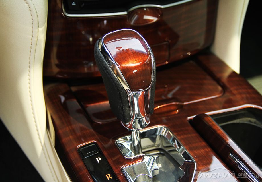 �»ʹڴ��ص���6�ٻ�8������һ������䣬�滺�Ļ������ܴ��˸���ļ�ʻ��Ȥ��