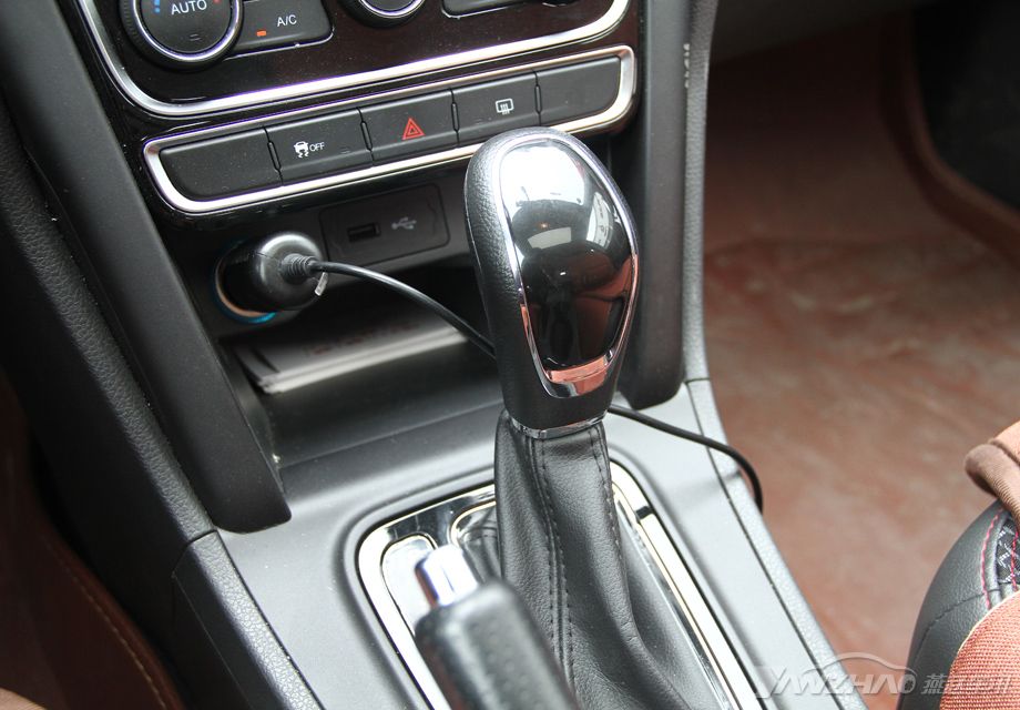 ����ϵͳ���֣�����3������5���ֶ�������Ϳ�ģ��7�ٵ�CVT�޼������䣬����ƽ˳�Ժܺá�