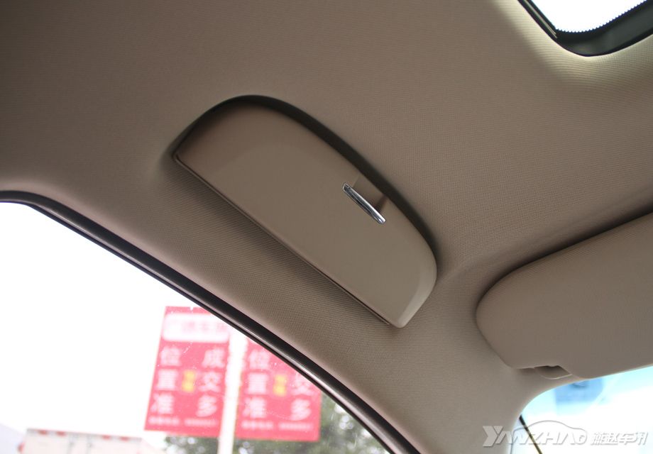 �۾��������ݳ����Ϸ������Գ���һ��ī�����Ա���ʱ֮�衣