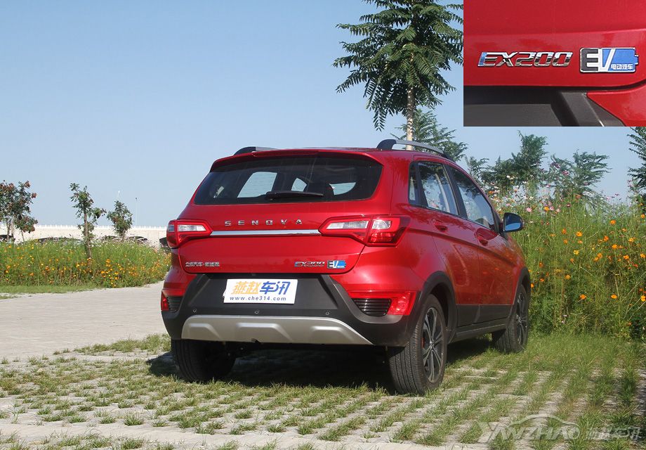 ��β�����ͻ��������հ���X25�������ǡ�SENOVA�����ֱ꣬����β�Ű��ݵ���ơ�ֻ���������½Ǽ�����EV����ɫ��־�����Գ���EX200�����ĵ綯���