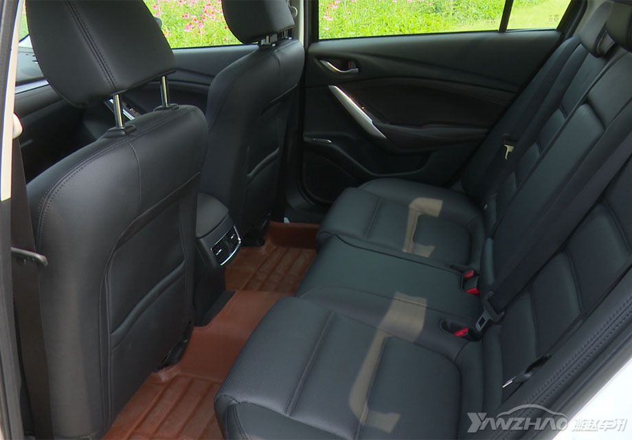 �����°����ȳ����ߴ�û�иı䣬�����ں��ŵĿռ��ϣ��³����Ͽ��𲻴󡣵���Ϊһ�����ͽγ��������ȵĿռ���ȫ���ã����ڳ��ڲ������Ȳ�����ͷ����������е��ִ١�