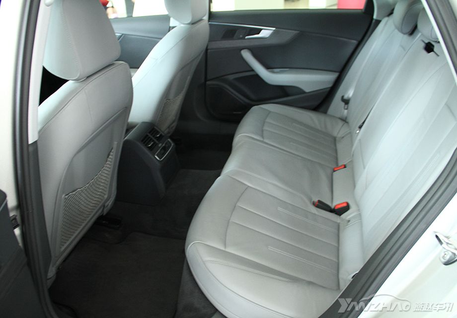 ȫ�°µ�A4L�����ﵽ2908mm������ֱ�ӵ��Ӿ����־��ǿ����ޱȵĺ��ſռ䣬������ط�����ֱ�ǿ缶�Ŀռ���ְ���