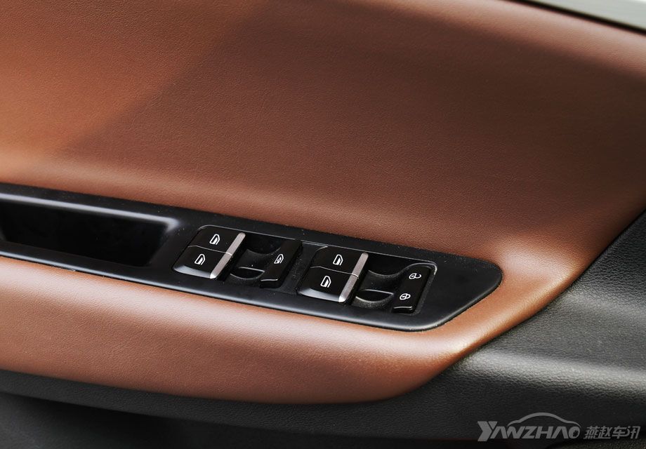 ��ʻ�೵���ϣ����������Ų���һ���������п����Ŀ��ư���ϵͳ����������ʮ�ֵķ��㡣