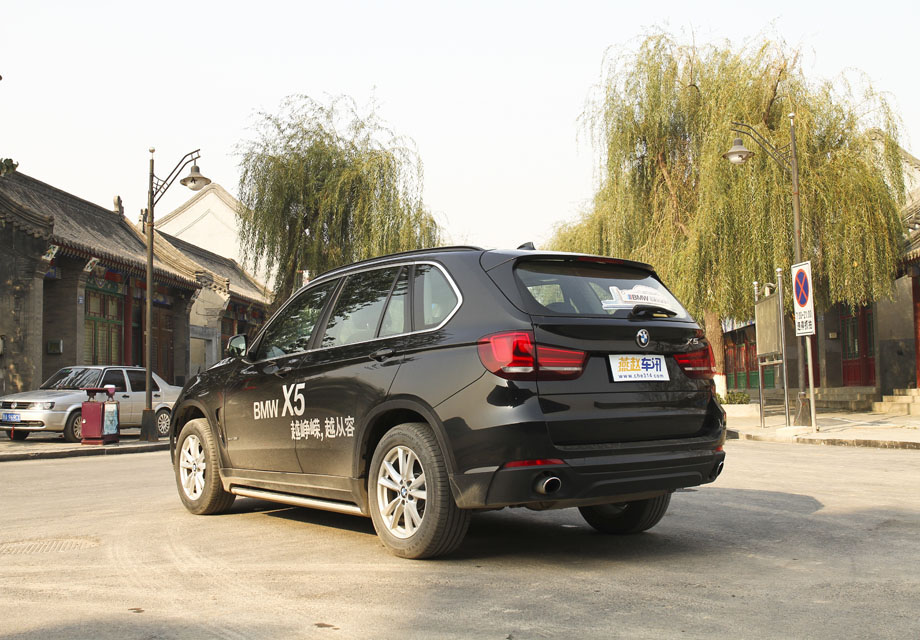 ����ĳ�����������������ƣ��¿�͵����߸����޳�������֮ǰ�İ汾�����˶������⣬��X5�������˴��ߵĶƸ����������������ĵ��Ρ�ͬʱ����ǰ���Ӱ廹����ͨ��ڣ������ڿ�������ѧ��ǰɲ����ǯ�Ľ��¡�