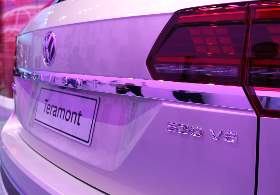 �����汾����δ���򽫴��ص���2.0T��2.5T V6������������2.5T V6������β��Ϊ��530 V6��������������299��������ֵŤ�����500ţ���ס����⻹���иߵ͹��ʵ�2.0T��������ѡ��������ʽ�Ϊ220������160������