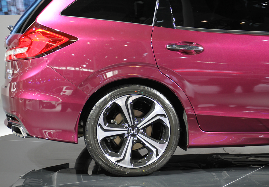 ���籾��ܵ���ͬ���𳬴�ĺ���ռ䡢���õĶ��������Լ�����Ŀɿ��Ի����˲���������