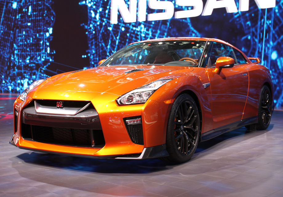 ��ͷ��ǰ��������V�͸�դ����ͽ����ڣ���ǿ�������С�