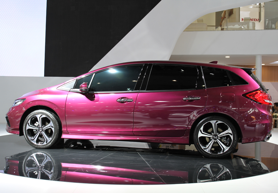 �����Ʋ���������󣬲���β����ϵ�U�ͶƸ�������������и�ǿ�� 